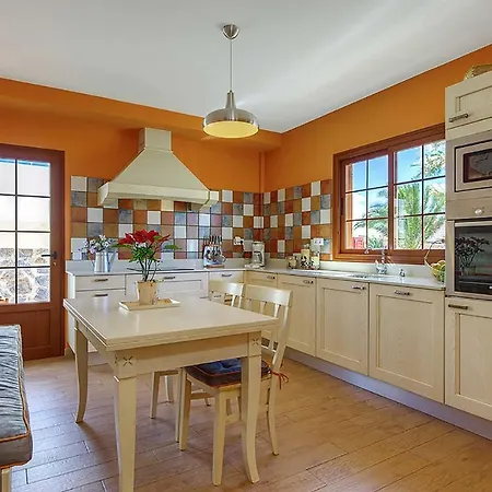 Paseiga Villa Teguise (Lanzarote)